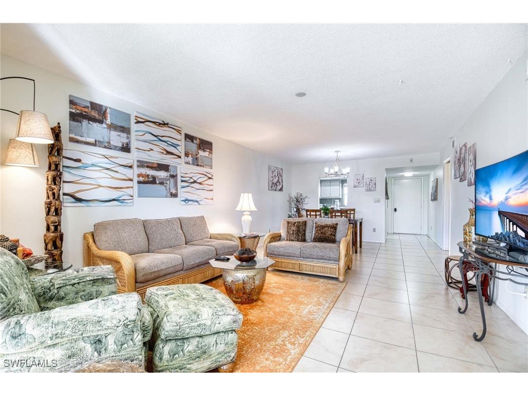 5483 Rattlesnake Hammock Road #207 Naples FL 34113 226002597 image3