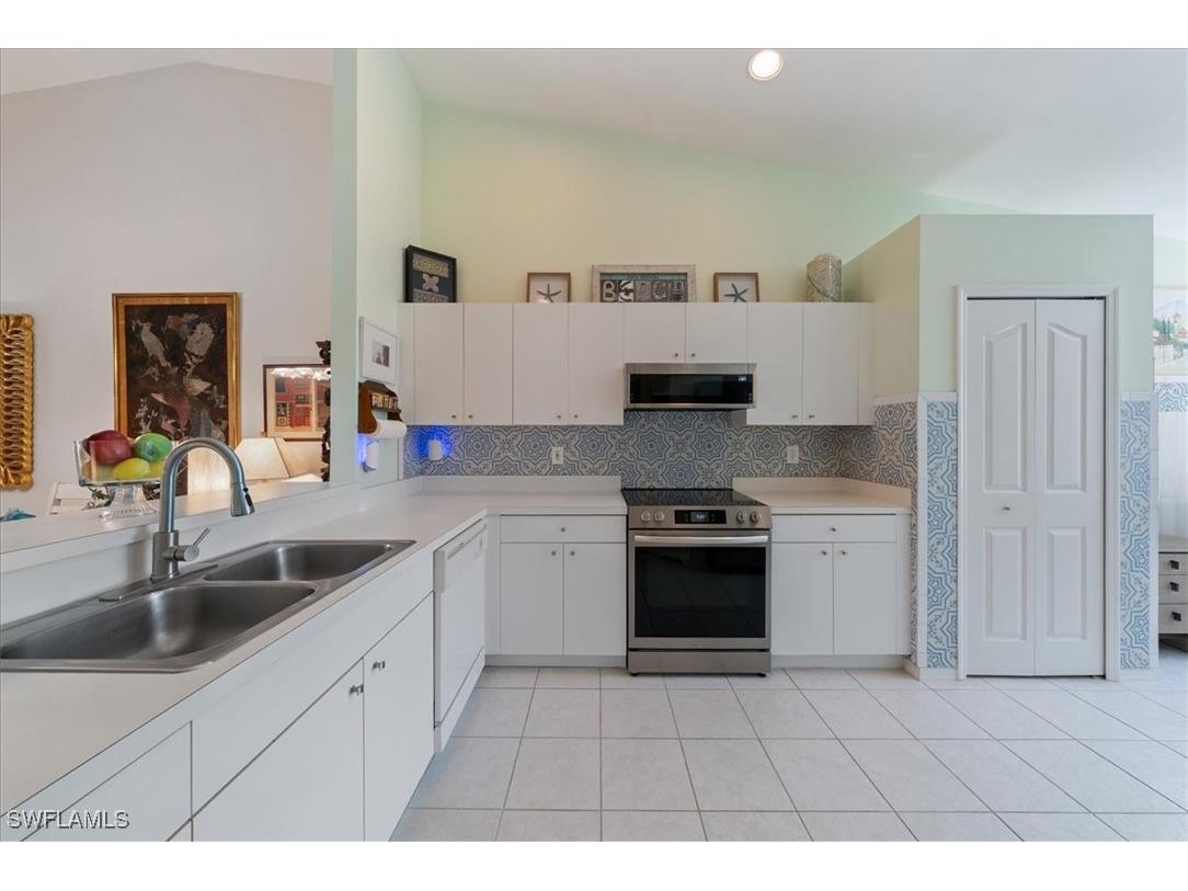 5485 Whitten Drive #119 Naples FL 34104 225064220 image6
