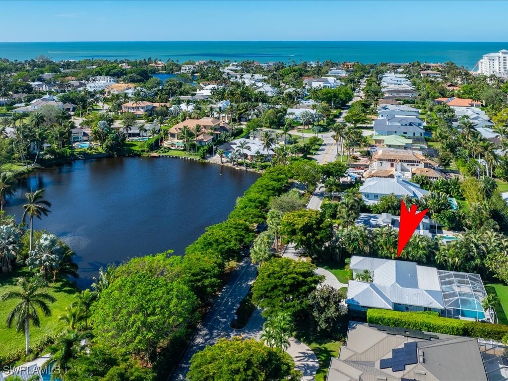 549 7th Avenue N Naples FL 34102 224086769 image1