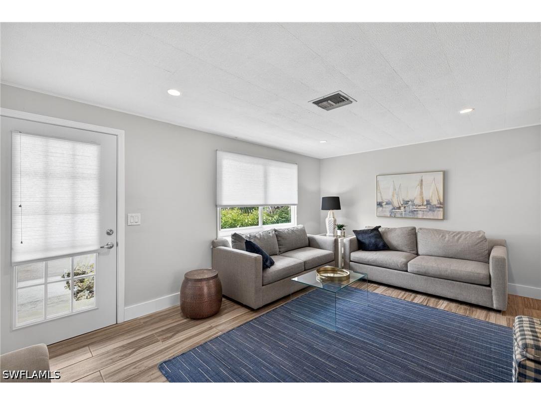 549 94th Avenue N Naples FL 34108 226017125 image3