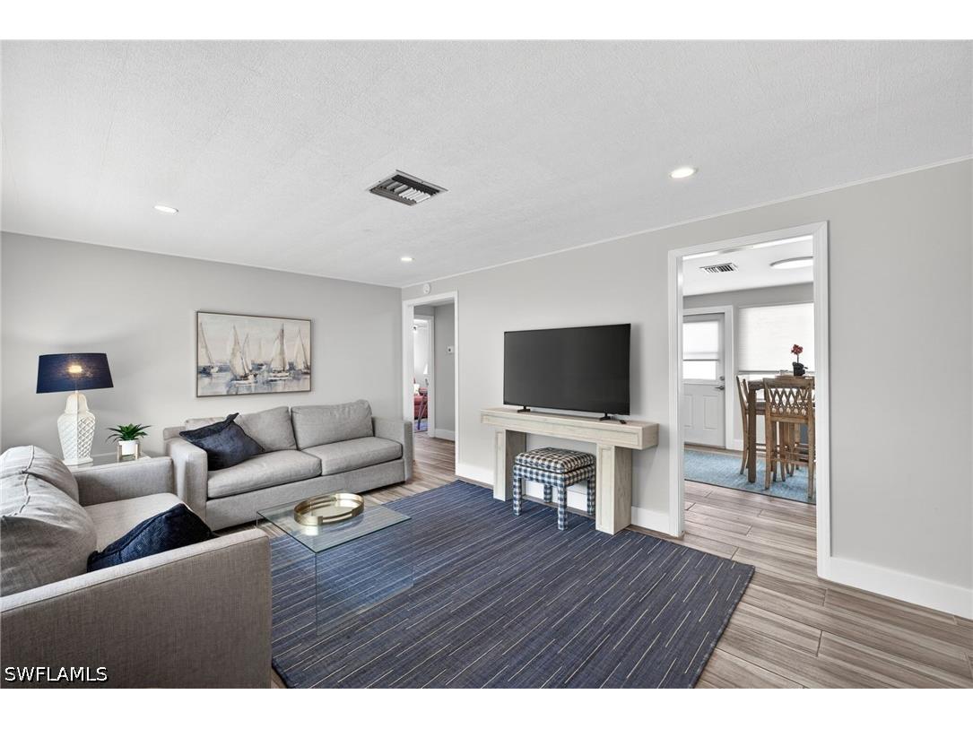 549 94th Avenue N Naples FL 34108 226017125 image4