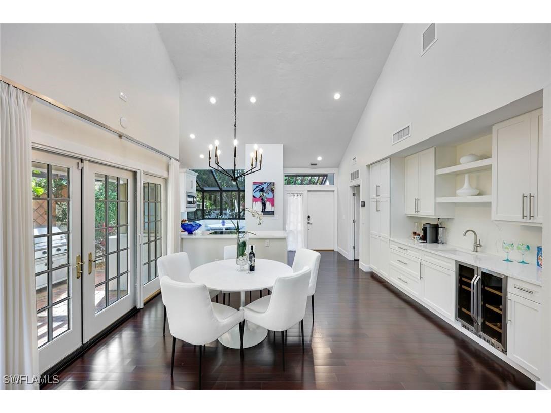 549 Bay Villas Lane #99 Naples FL 34108 225019371 image1