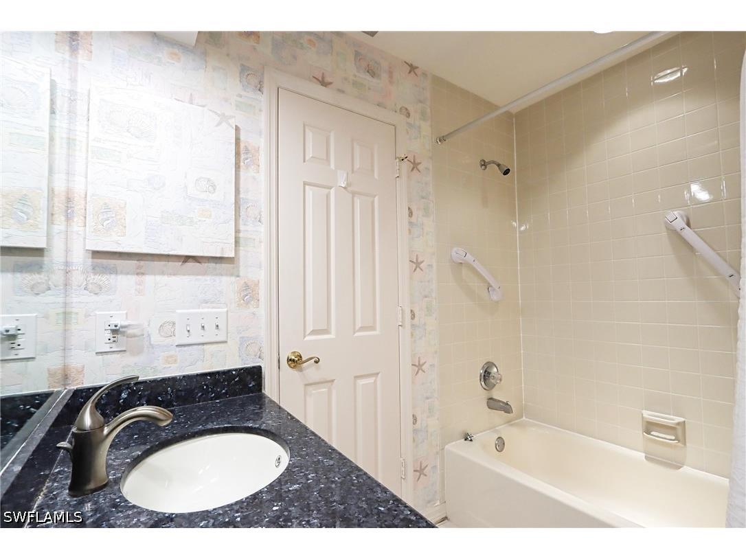 549 Beachwalk Circle Naples FL 34108 226020635 image15