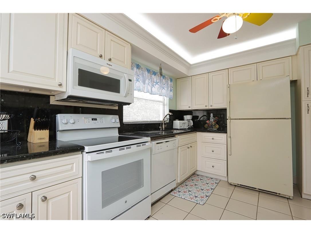 549 Beachwalk Circle Naples FL 34108 226020635 image9