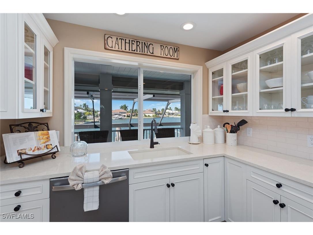 549 Tigertail Court Marco Island FL 34145 225076113 image12