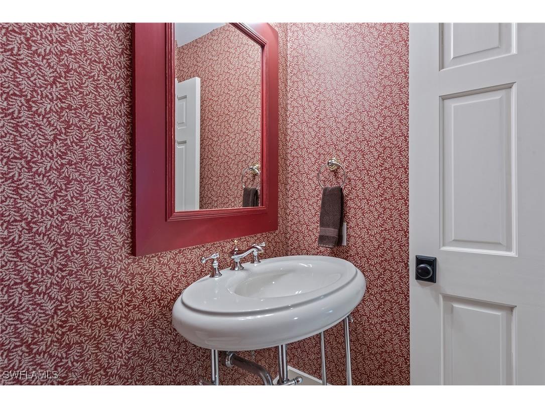 549 Tigertail Court Marco Island FL 34145 225076113 image25