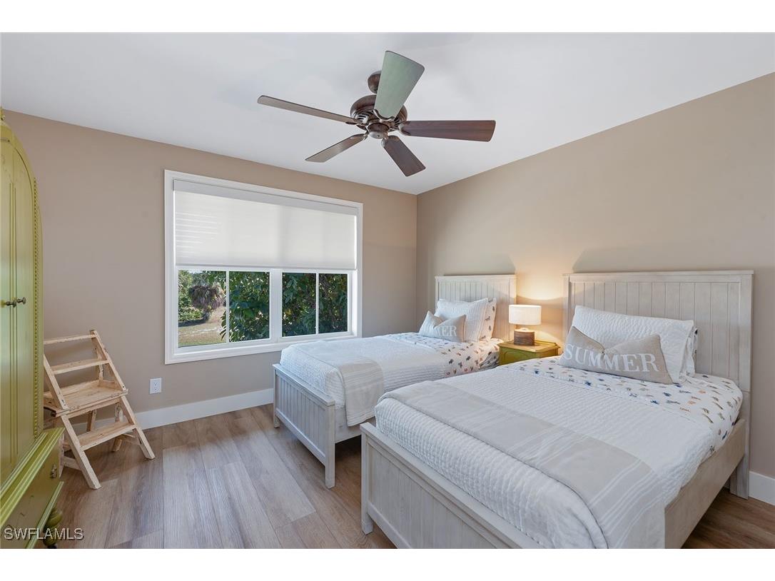 549 Tigertail Court Marco Island FL 34145 225076113 image26