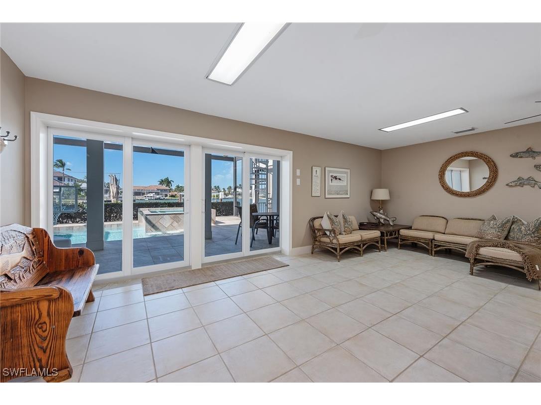 549 Tigertail Court Marco Island FL 34145 225076113 image32