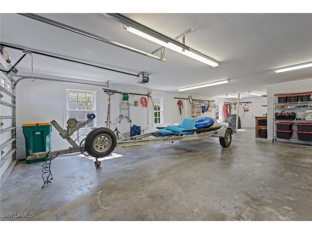 549 Tigertail Court Marco Island FL 34145 225076113 image38