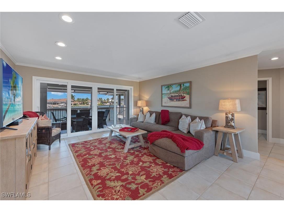 549 Tigertail Court Marco Island FL 34145 225076113 image8