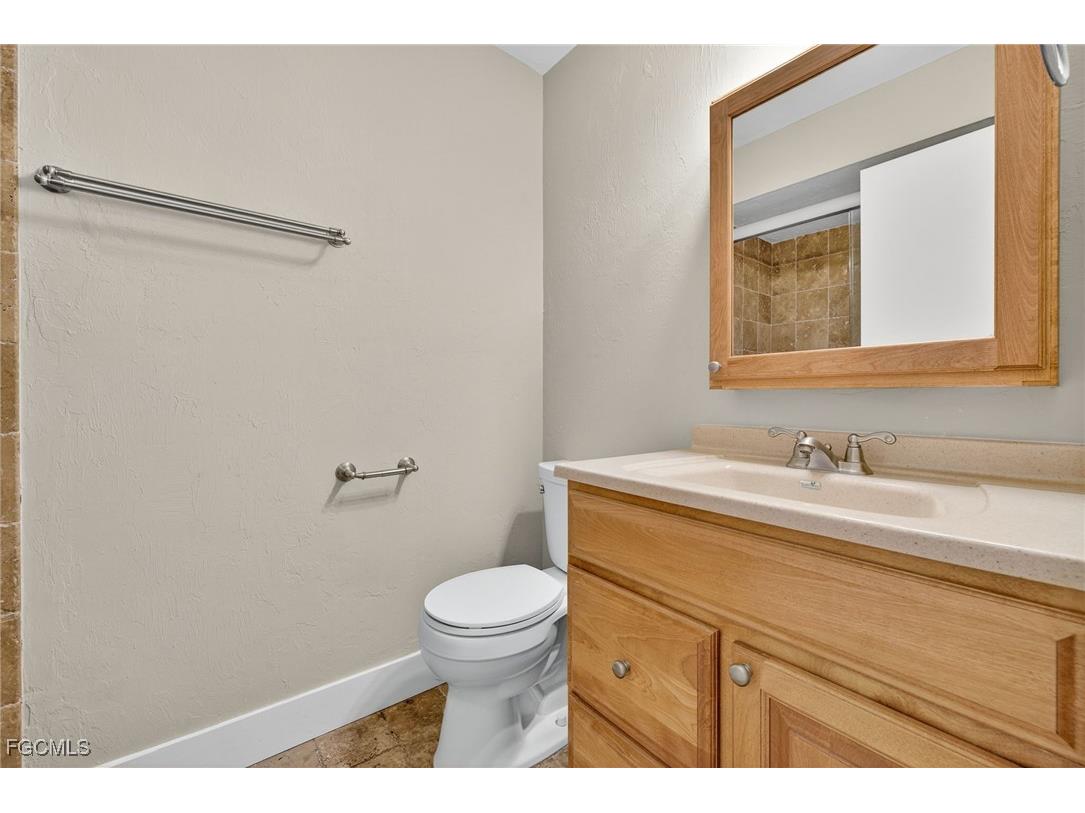 5490 Governors Drive Fort Myers FL 33907 2025017512 image21