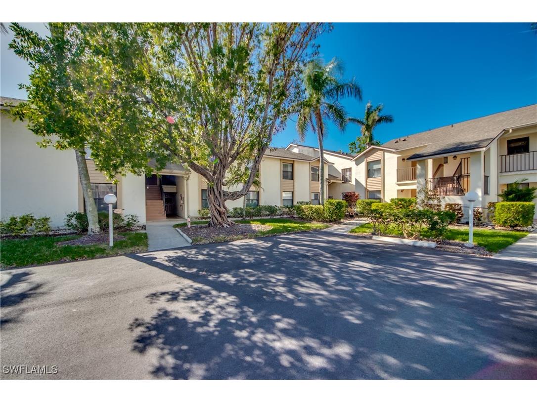 5491 Peppertree Drive #12 Fort Myers FL 33908 224092292 image1