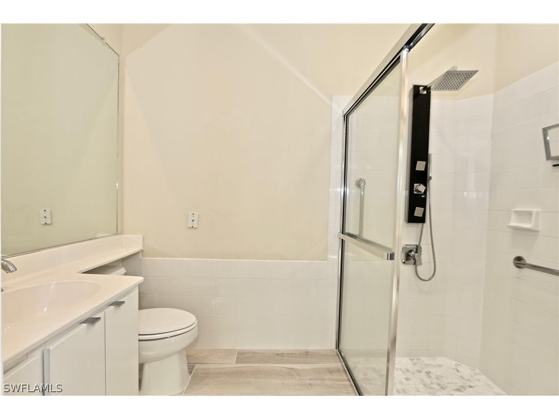 5495 Freeport Lane Naples FL 34119 226009196 image8