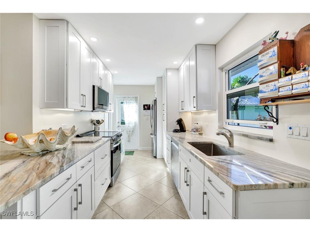 55 9th Street Bonita Springs FL 34134 226005187 image7