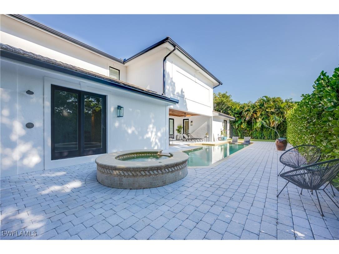 55 E Burning Tree Drive Naples FL 34105 225080783 image42