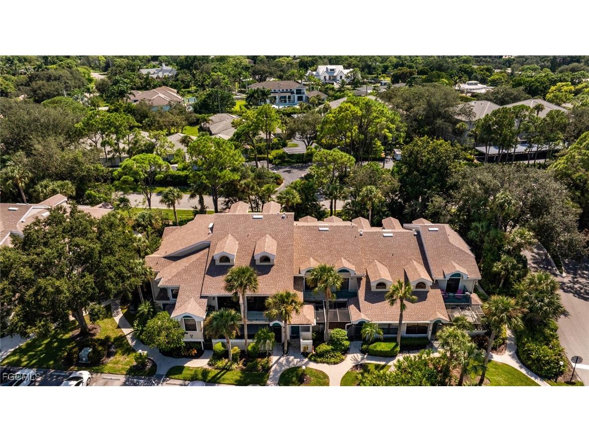 55 Emerald Woods Drive #C9 Naples FL 34108 2026002185 image1