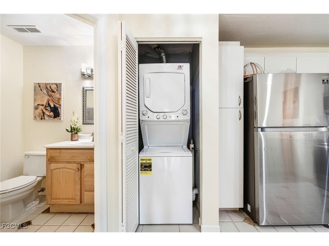 55 Emerald Woods Drive #C9 Naples FL 34108 2026002185 image16