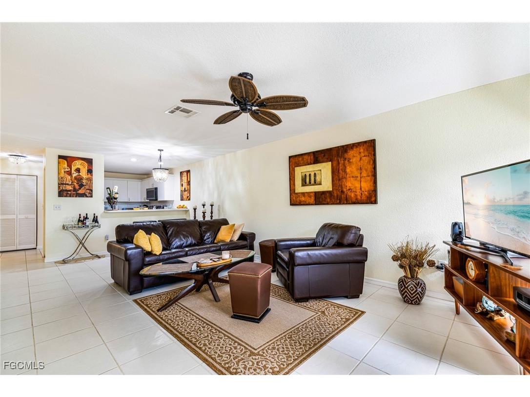 55 Emerald Woods Drive #C9 Naples FL 34108 2026002185 image4