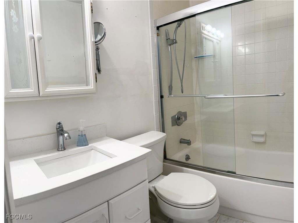 55 Laconia Court Fort Myers FL 33919 2025008772 image21