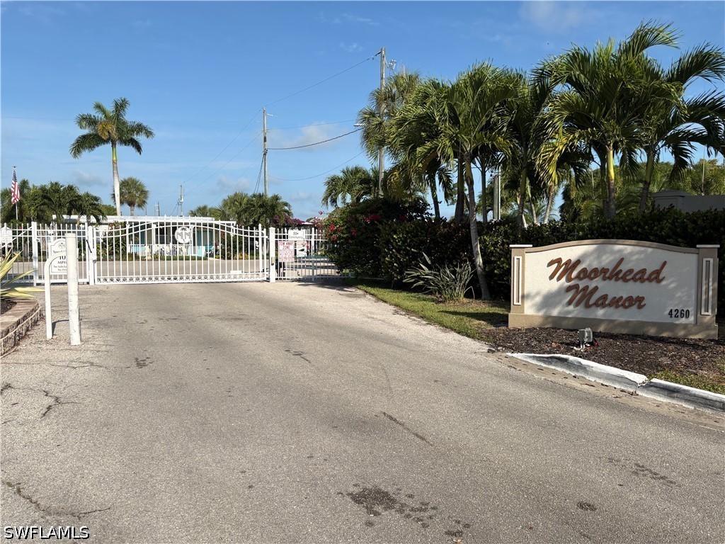 55 Moorhead Manor #55 Naples FL 34112 226014111 image2