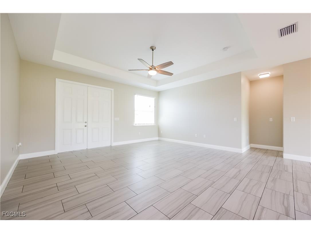 55 Tena Avenue S Lehigh Acres FL 33976 2025020548 image2