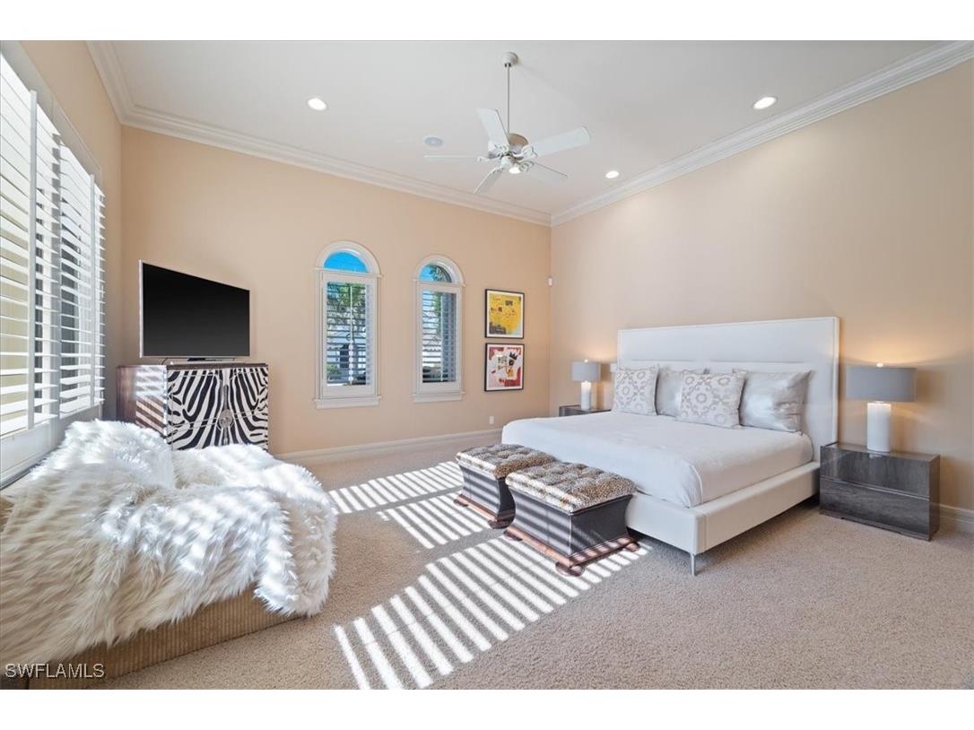 550 21st Avenue S Naples FL 34102 225072886 image23