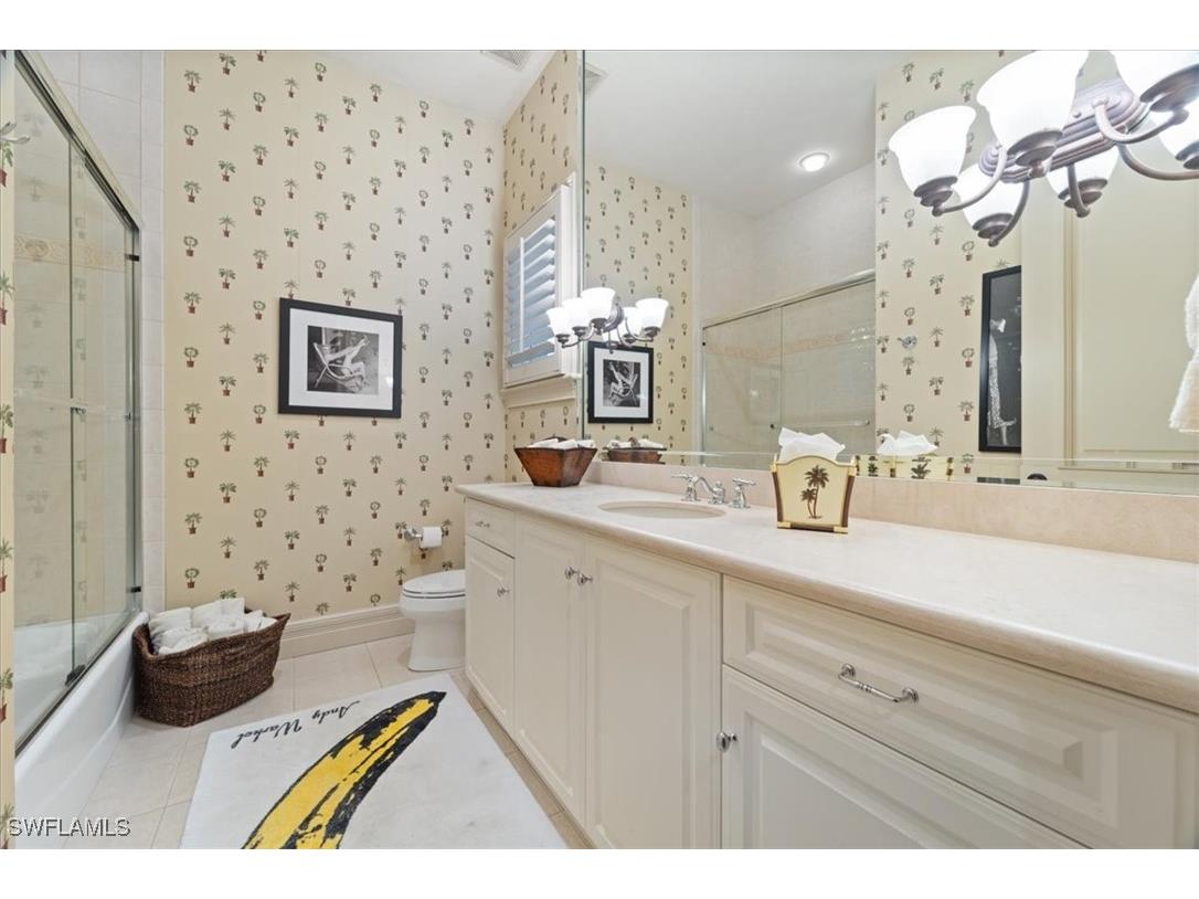 550 21st Avenue S Naples FL 34102 225072886 image32