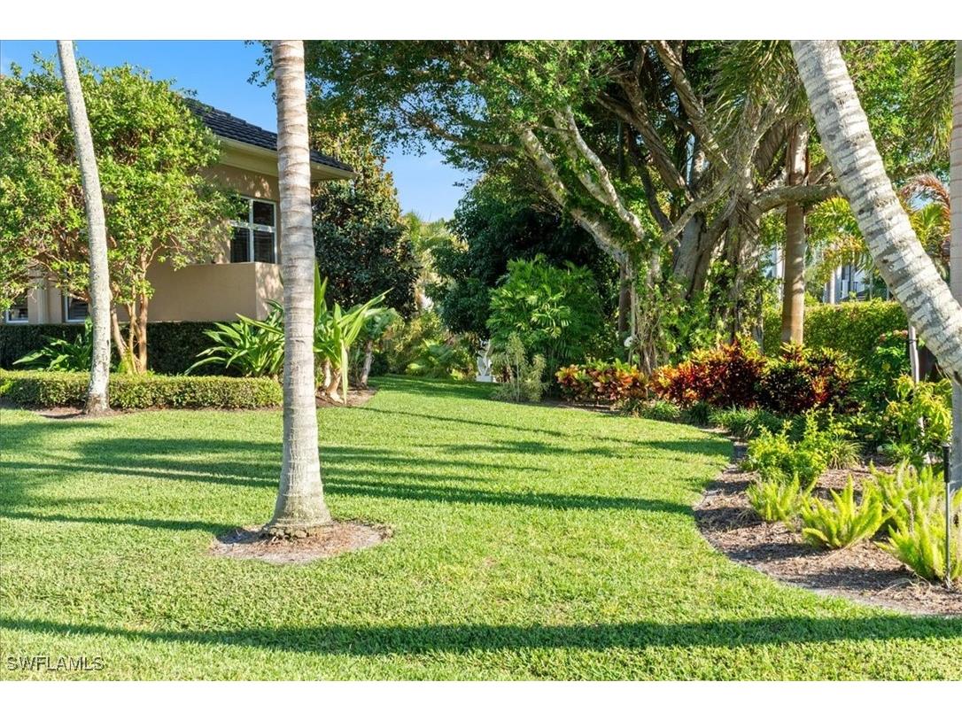 550 21st Avenue S Naples FL 34102 225072886 image40