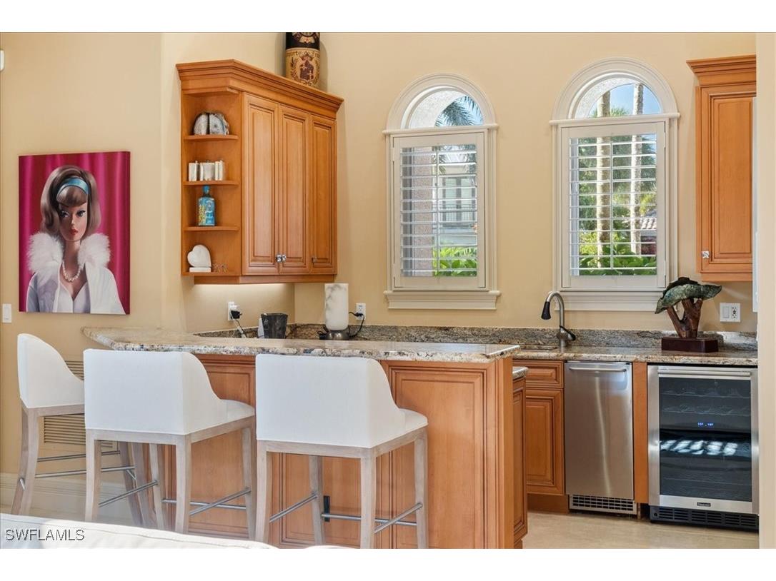 550 21st Avenue S Naples FL 34102 225072886 image8