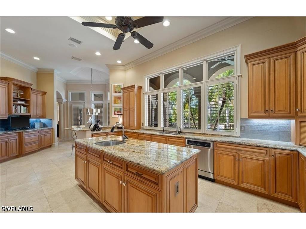 550 21st Avenue S Naples FL 34102 226015328 image11
