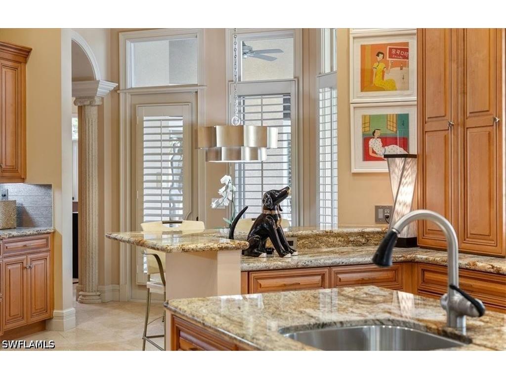 550 21st Avenue S Naples FL 34102 226015328 image16