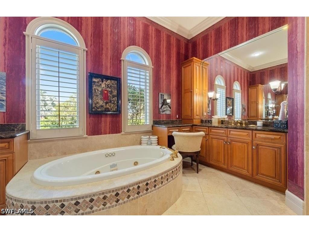 550 21st Avenue S Naples FL 34102 226015328 image26
