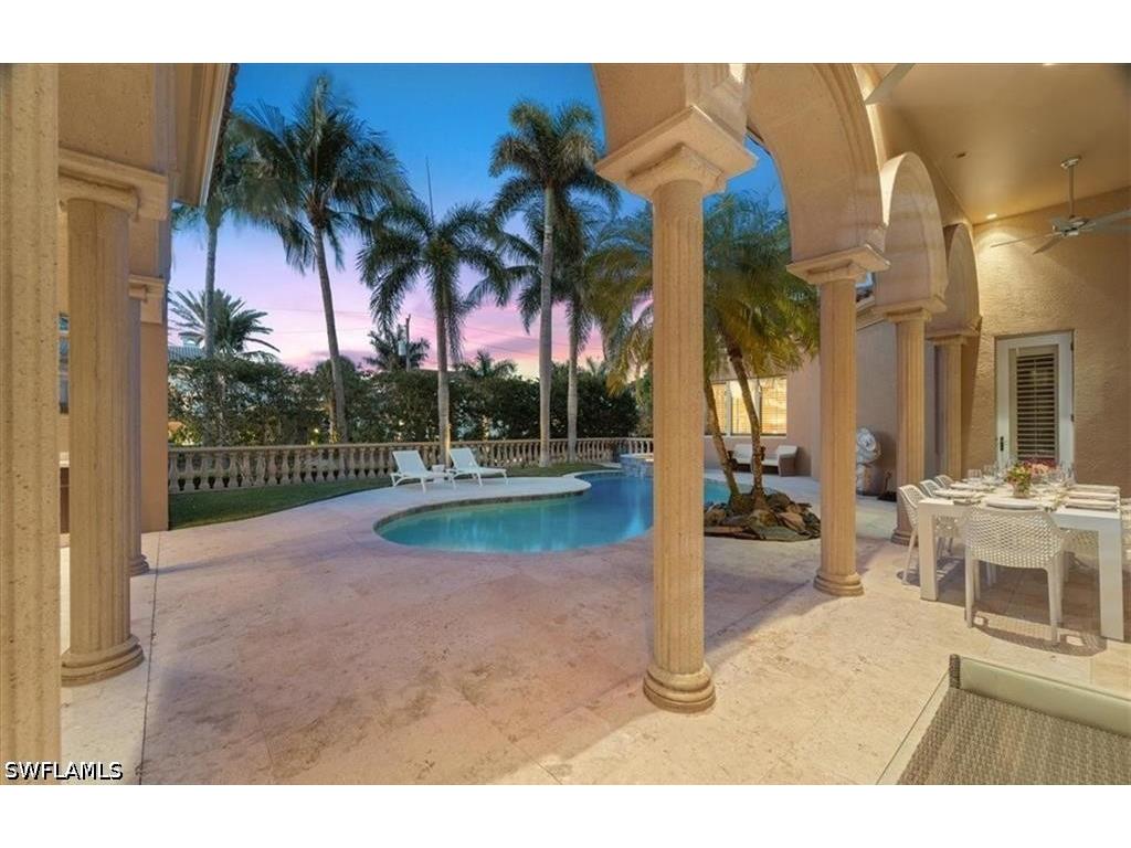 550 21st Avenue S Naples FL 34102 226015328 image41
