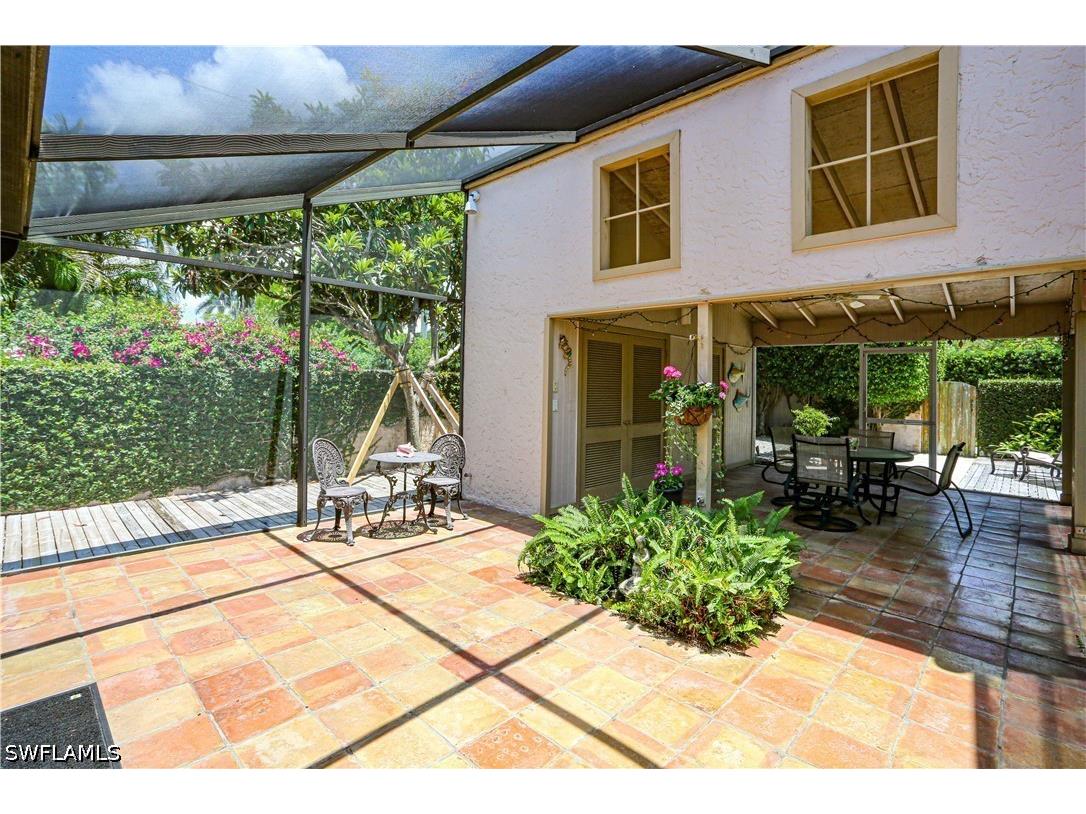 550 3rd Avenue N Naples FL 34102 226019511 image21
