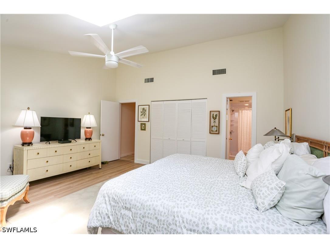 550 3rd Avenue N Naples FL 34102 226019511 image9