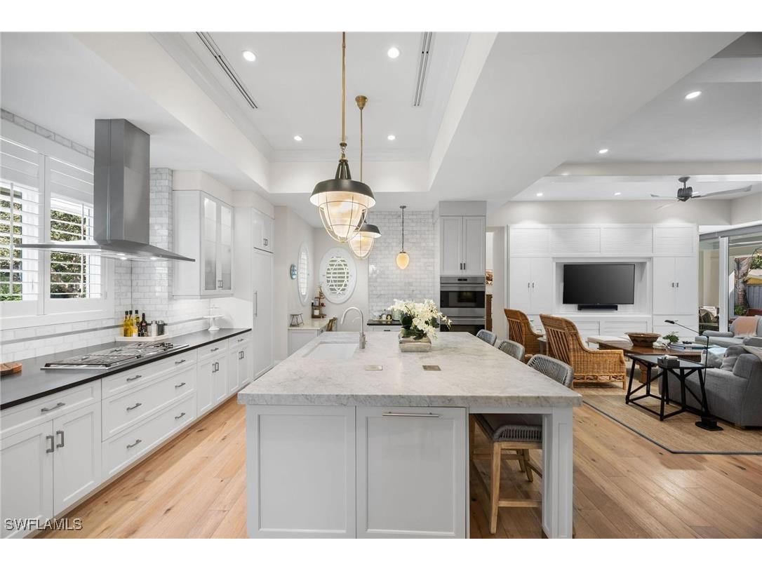 550 4th Avenue N Naples FL 34102 225078798 image10