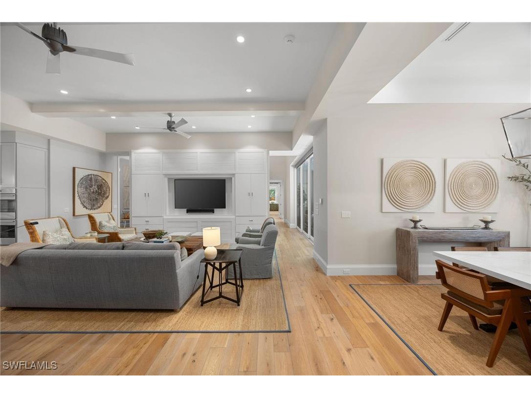 550 4th Avenue N Naples FL 34102 225078798 image16