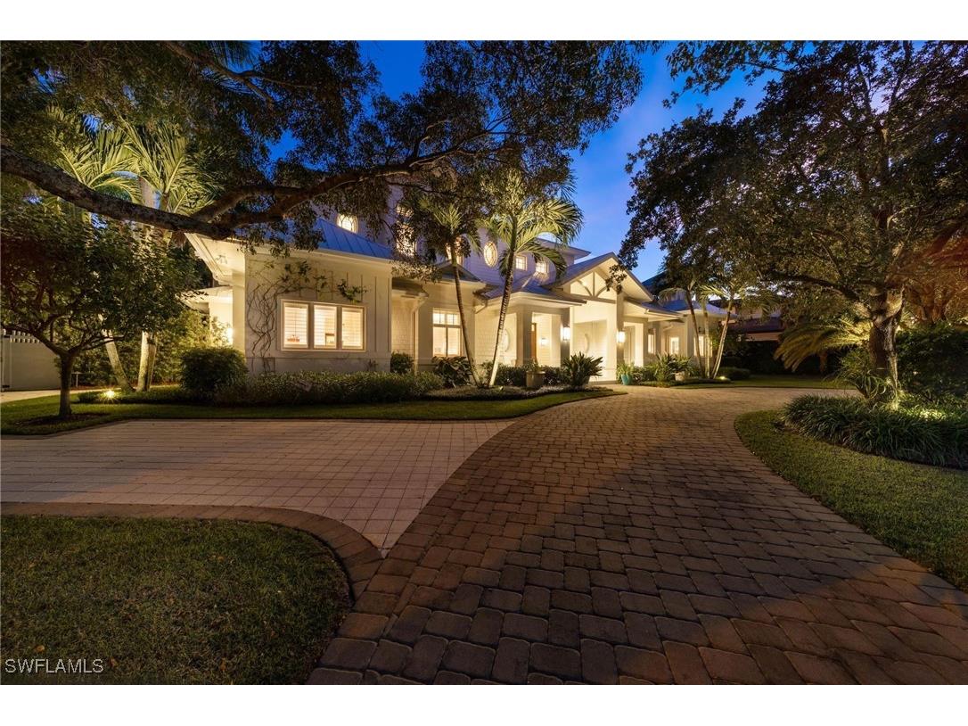 550 4th Avenue N Naples FL 34102 225078798 image2