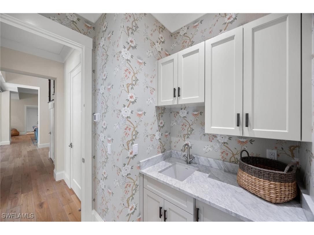 550 4th Avenue N Naples FL 34102 225078798 image21