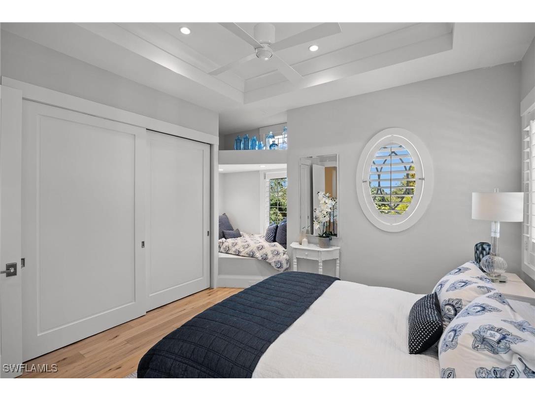 550 4th Avenue N Naples FL 34102 225078798 image30