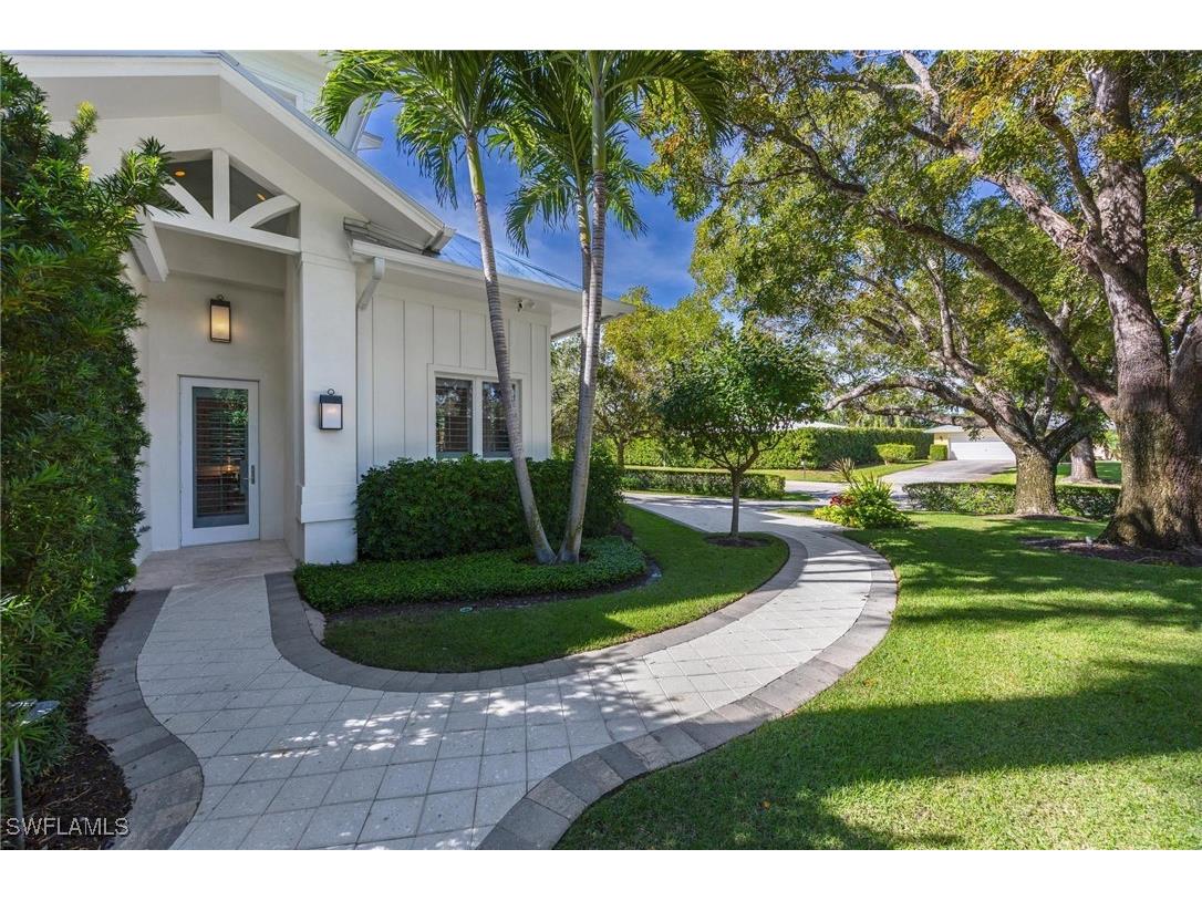 550 4th Avenue N Naples FL 34102 225078798 image41