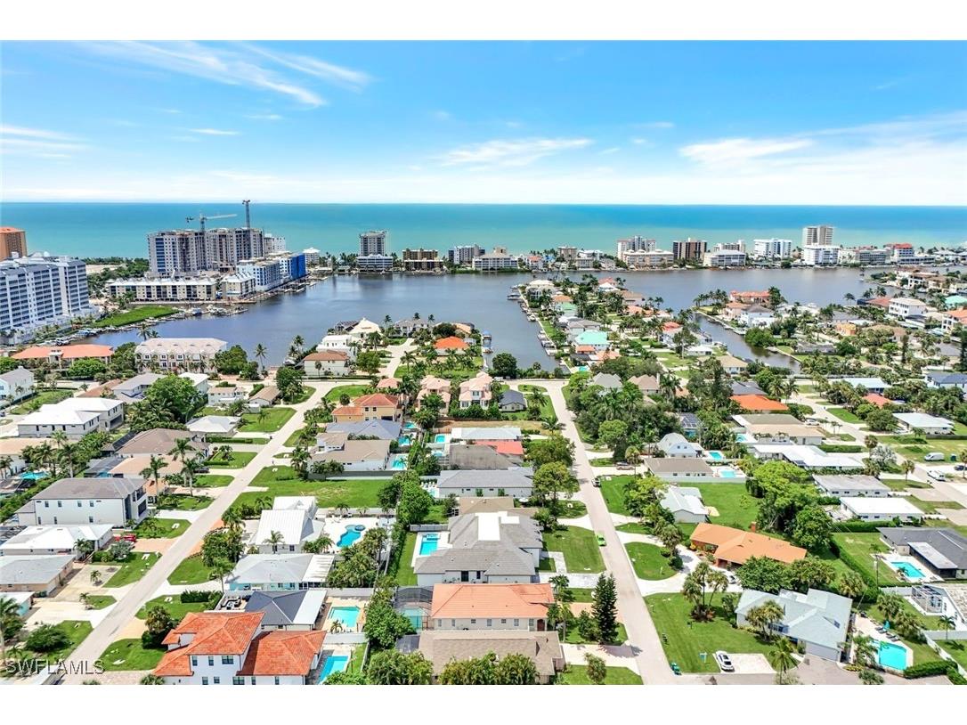 550 94th Avenue N Naples FL 34108 225070277 image1