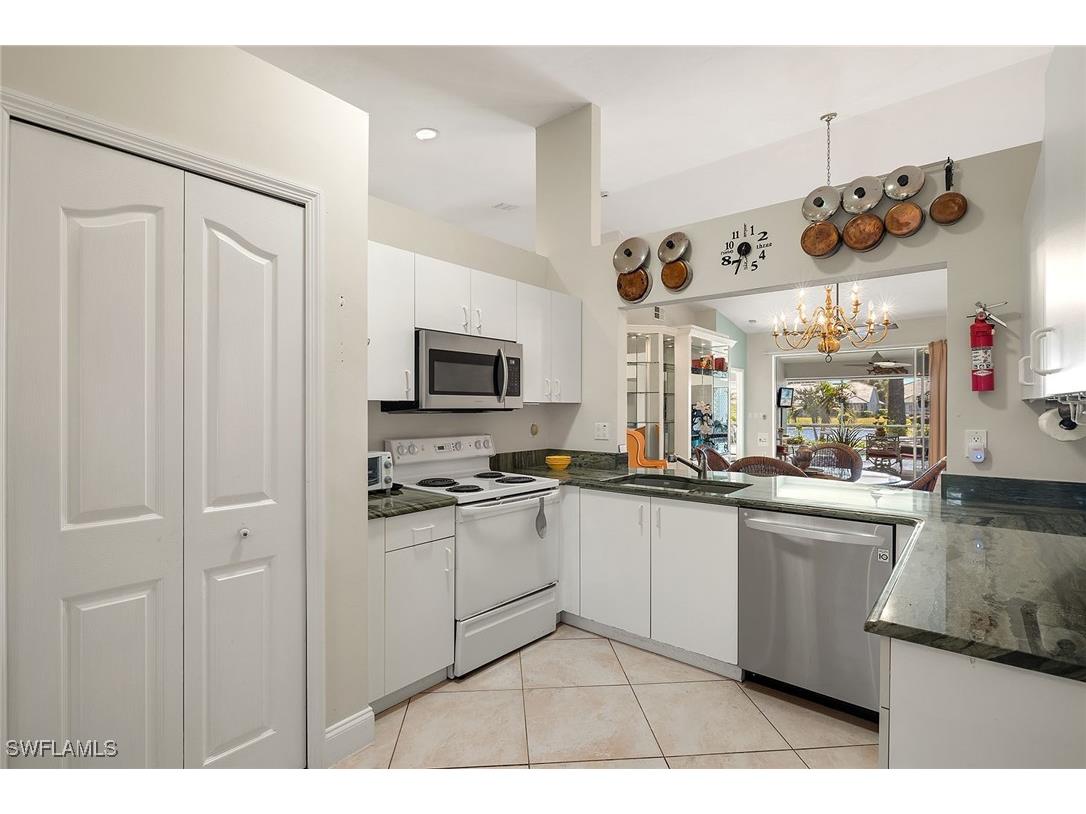 550 Captn Kate Court #22 Naples FL 34110 224094919 image10