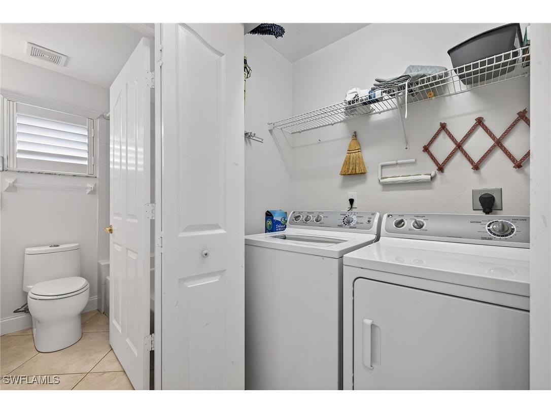 550 Captn Kate Court #22 Naples FL 34110 224094919 image19