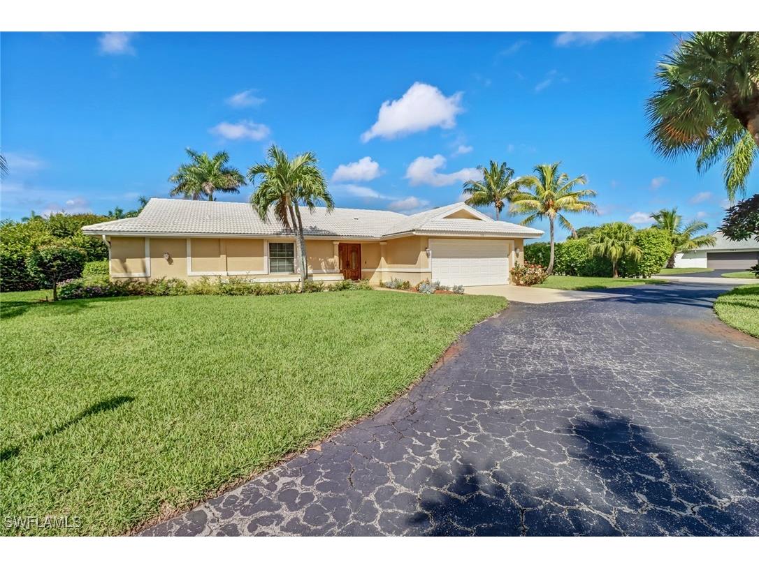 550 Forest Hills Boulevard Naples FL 34113 225072079 image1