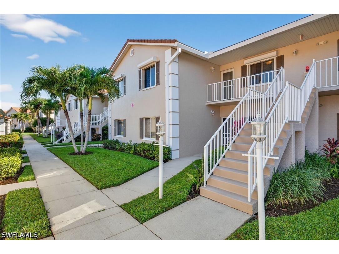 550 Saratoga Circle #E205 Naples FL 34104 226014540 image1