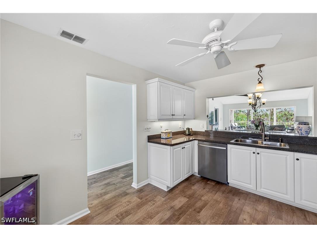 550 Saratoga Circle #E205 Naples FL 34104 226014540 image12