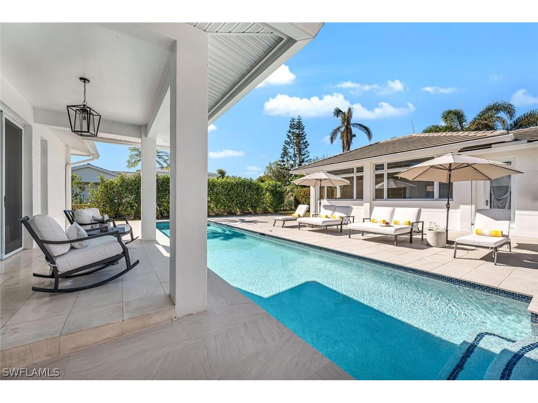 550 Starboard Drive Naples FL 34103 223004586 image1