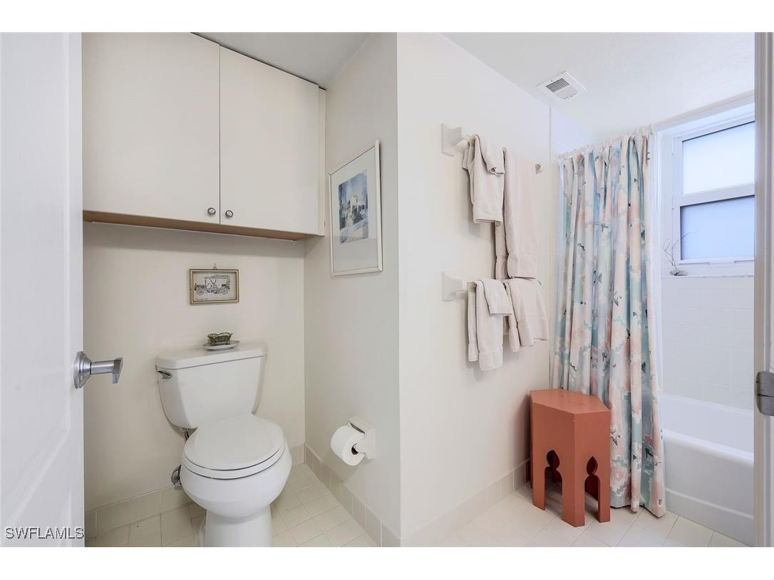 5501 Heron Point Drive #204 Naples FL 34108 225067504 image14