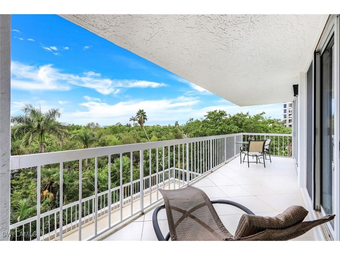 5501 Heron Point Drive #204 Naples FL 34108 225067504 image15